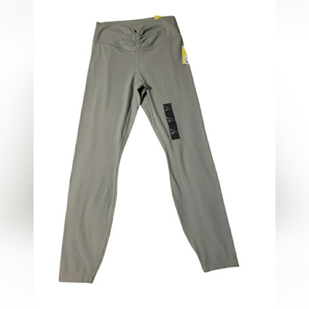 2- NWT All In Motion Everyday Soft High Rise 7/8 Leggings- M - Picture 5 of 6